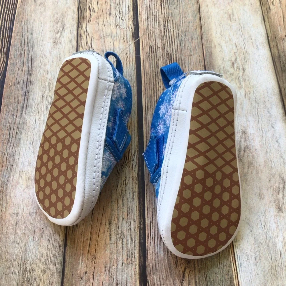 NWT Vans Winter Wonderland Snowflake Crib Shoes